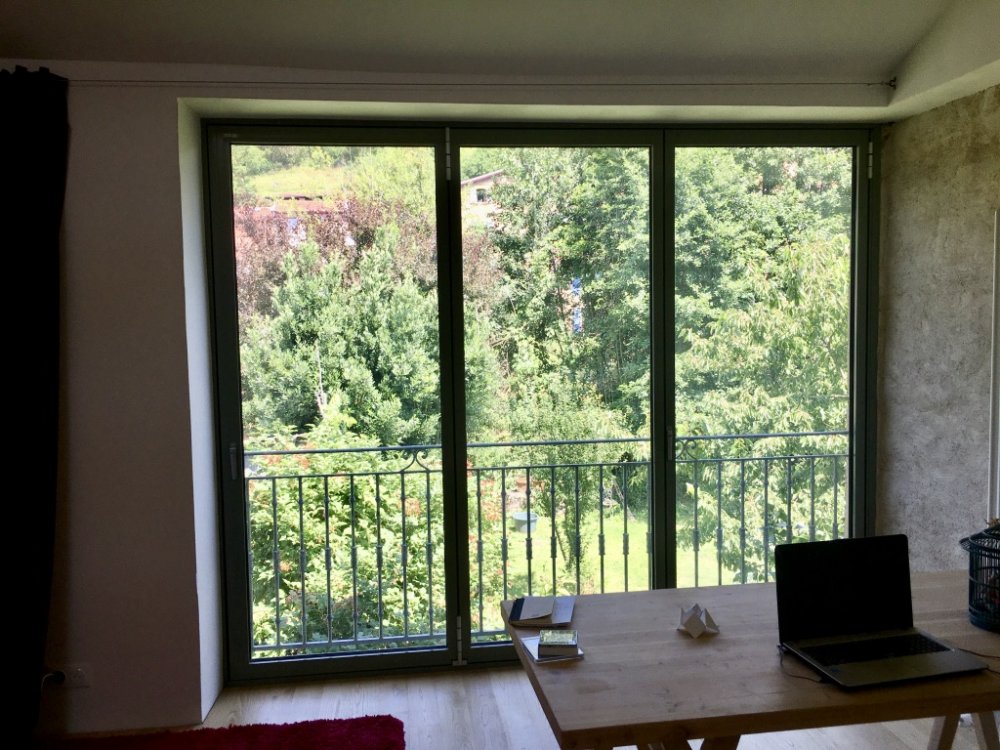 Rénovation d'une grange avec des baies accordéons