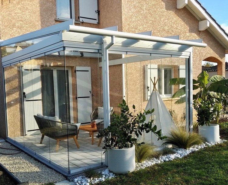 Pergola entièrement vitrée - Meyzieu (69)