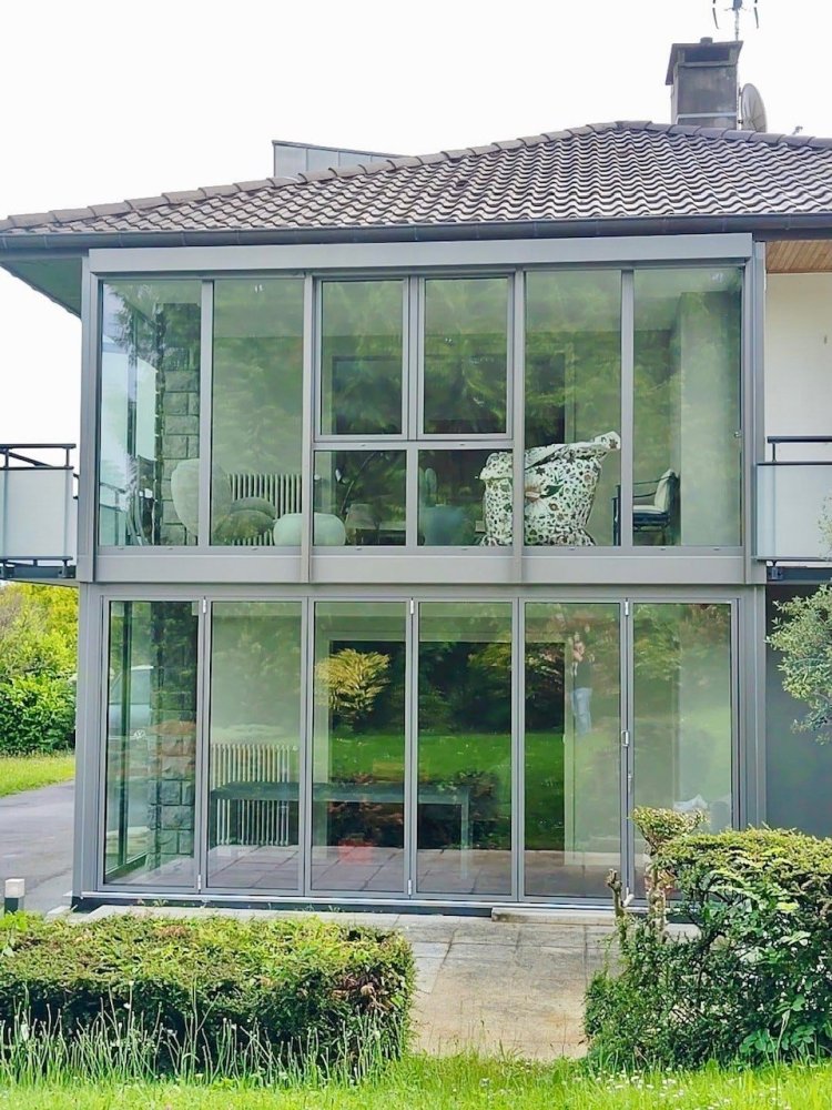 Pose d'une baie accordéon dans une villa près du lac Léman (74) 